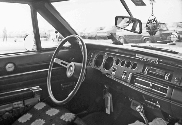 268-1d 230-09 1968 Dodge Charger 2dr Hardtop.jpg